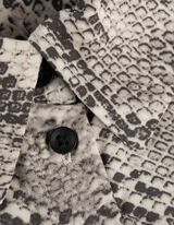 Bluse - Schlangenmuster - weiß