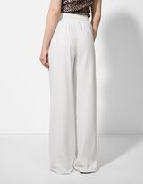 &Scaron;irok&eacute; nohavice - Vzhľad lnu - biely