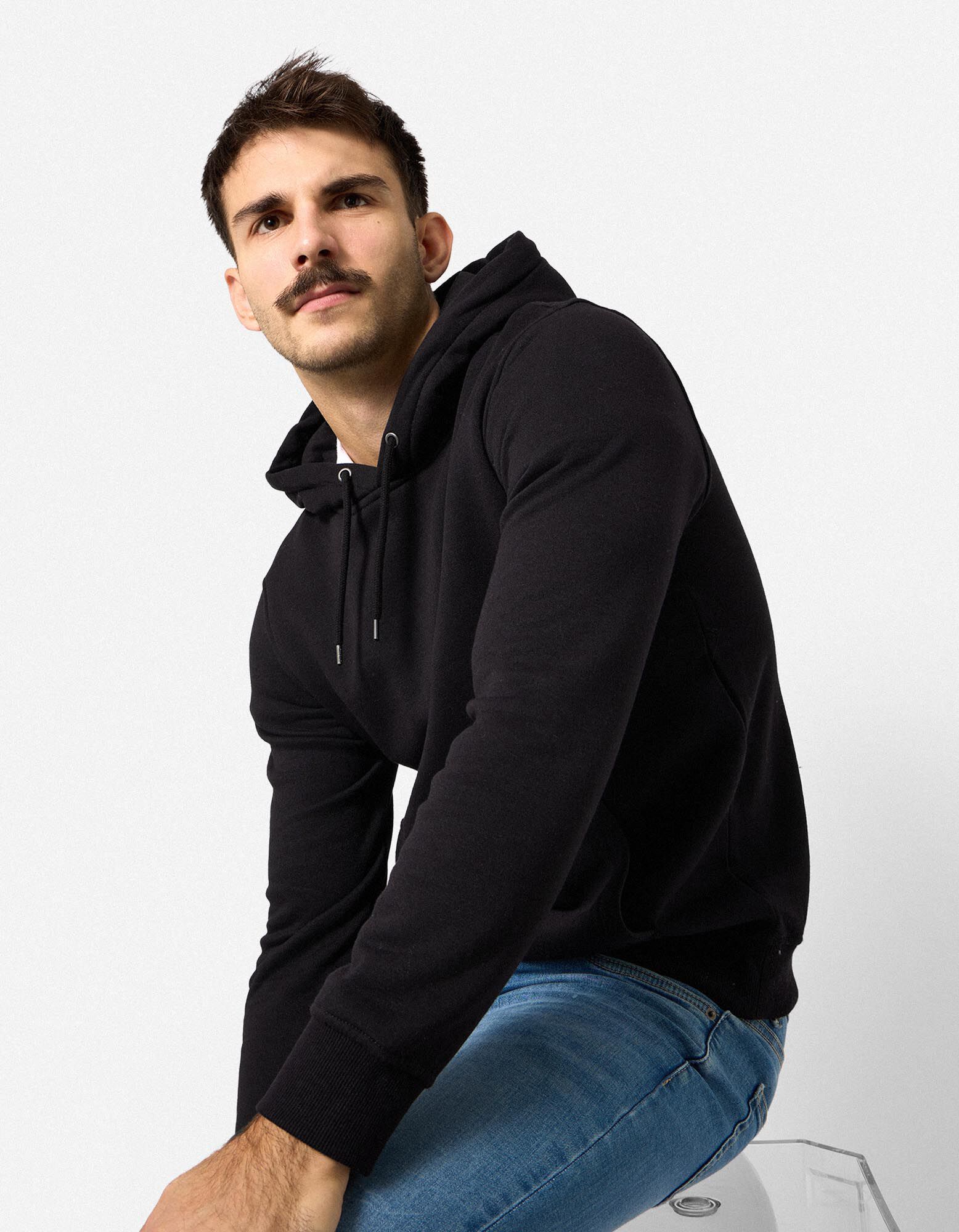 Sweatshirt - Kapuze - Schwarz