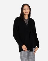 Pletena jopa - Groba pletenina - crna