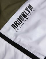 striukė - Vandens stulpelis - tamsiai zalias