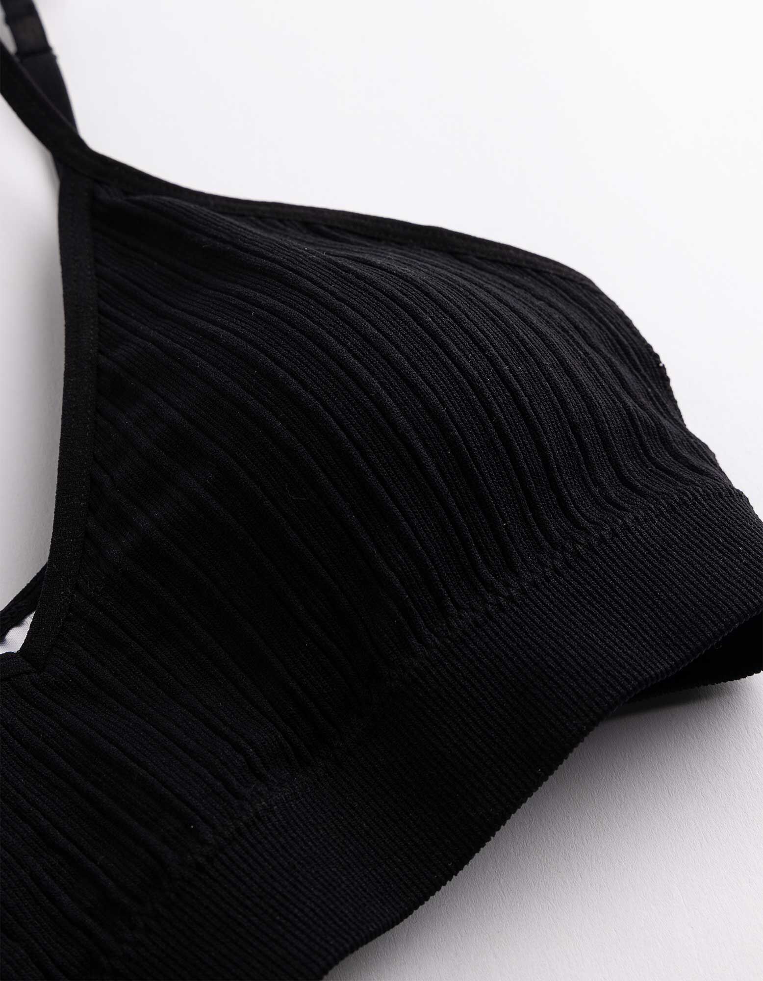 Brassi&egrave;re - principalement sans coutures - noir