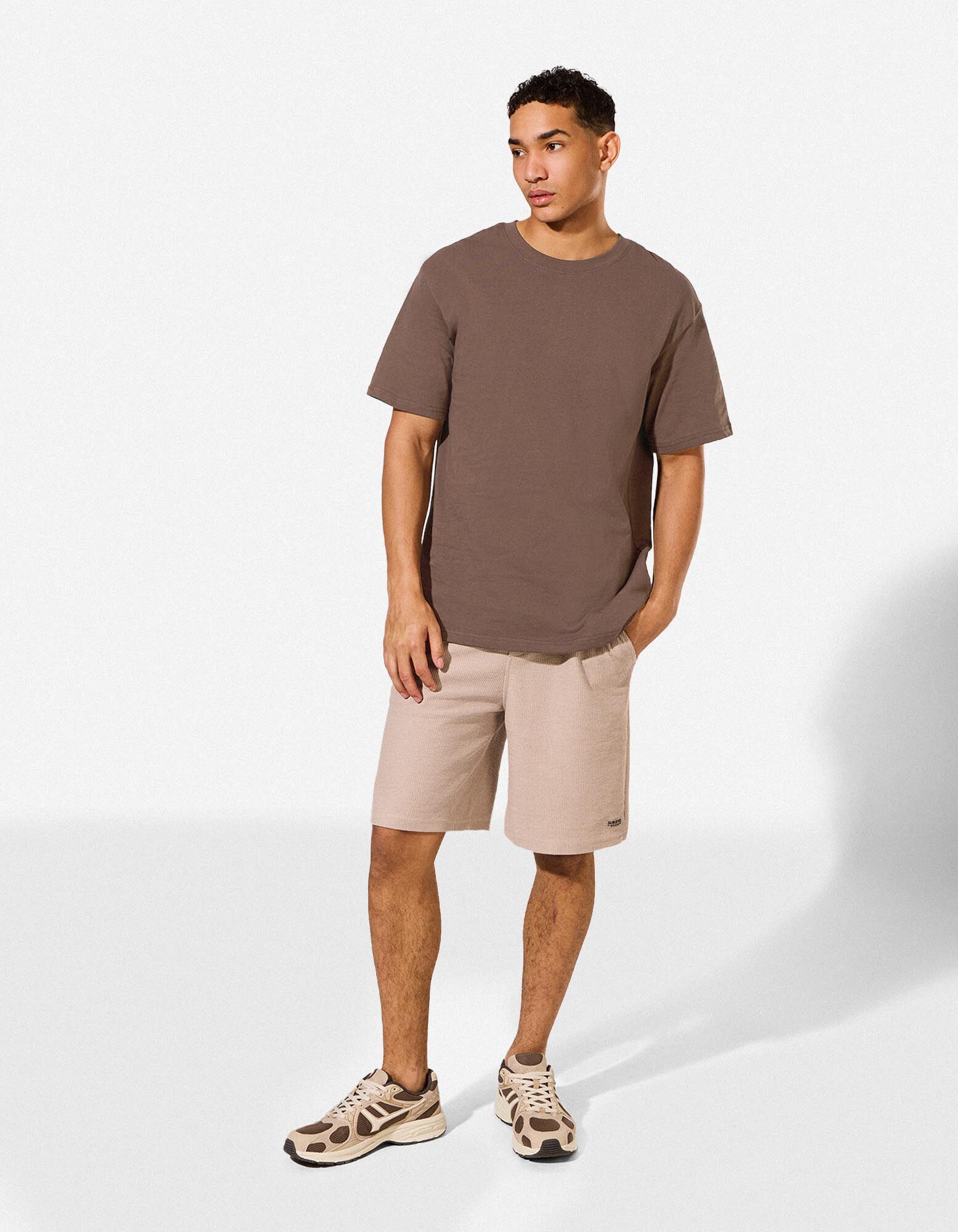 T-shirt - Coupe oversize - brun fonc&eacute;