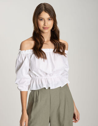 Haut en dentelle - Encolure carmen - blanc