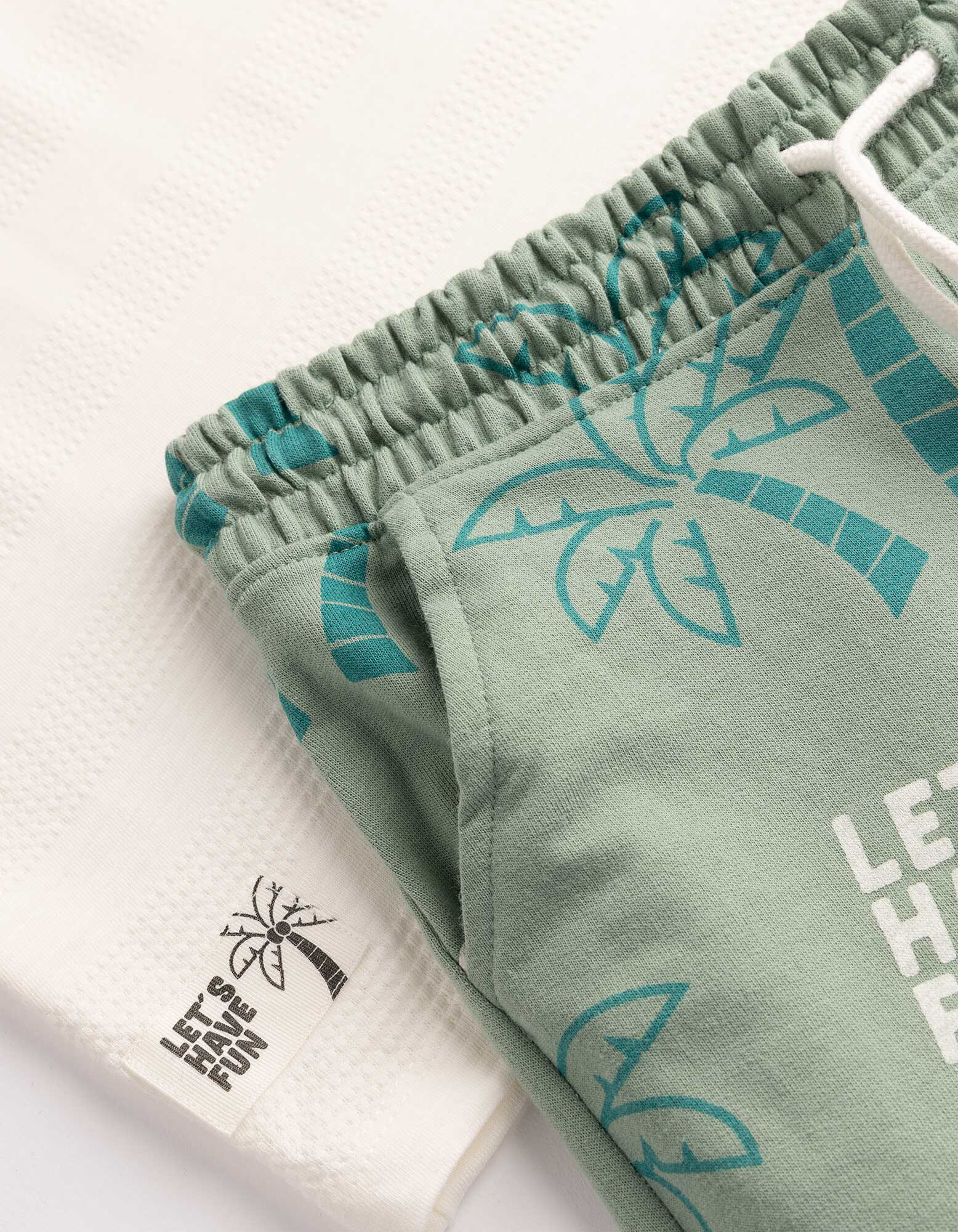 Souprava tričko a &scaron;ortky - Potisk po cel&eacute; plo&scaron;e - b&iacute;l&aacute;