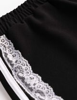 Shorts - Spitzenbesatz - Schwarz