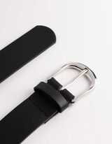 &Ouml;v - Bőrhat&aacute;s&uacute; - fekete