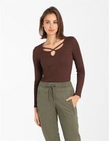 Mar&scaron;kinėliai ilgomis rankovėmis - Rakto skylutės i&scaron;kirptė - tamsiai rudas