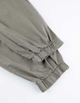 Meleg&iacute;tőnadr&aacute;g - Jogger Fit - z&ouml;ld