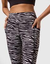 Leg&iacute;ny - Zebř&iacute; vzor - cern&aacute;