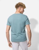 T-s&auml;rk - &uuml;hev&auml;rviline - t&uuml;rkiissinine