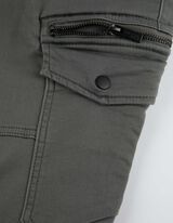 Cargo nadr&aacute;g - Jogger Fit - s&ouml;t&eacute;tsz&uuml;rke