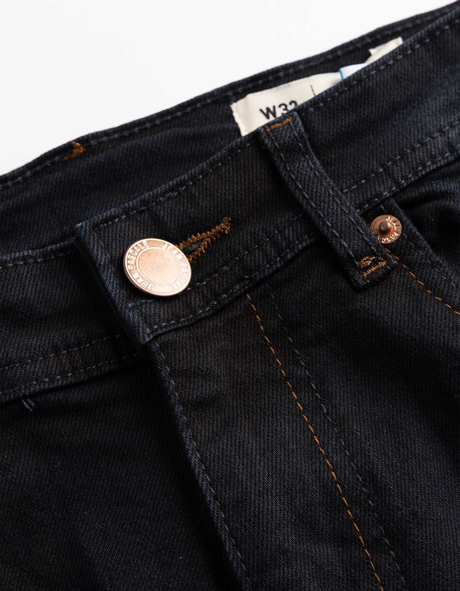 Jean basique - Coupe Straight Fit