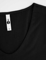 T-shirt - Modaal - zwart