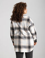 Ko&scaron;ulja - Džep na grudima - bela