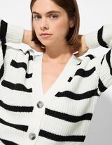 Pletený sveter - Gombíková lišta - biely