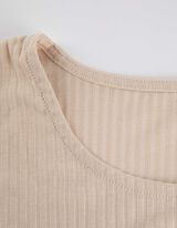 L&uuml;hike pikkade varrukatega s&auml;rk - soonikuline struktuur - valge