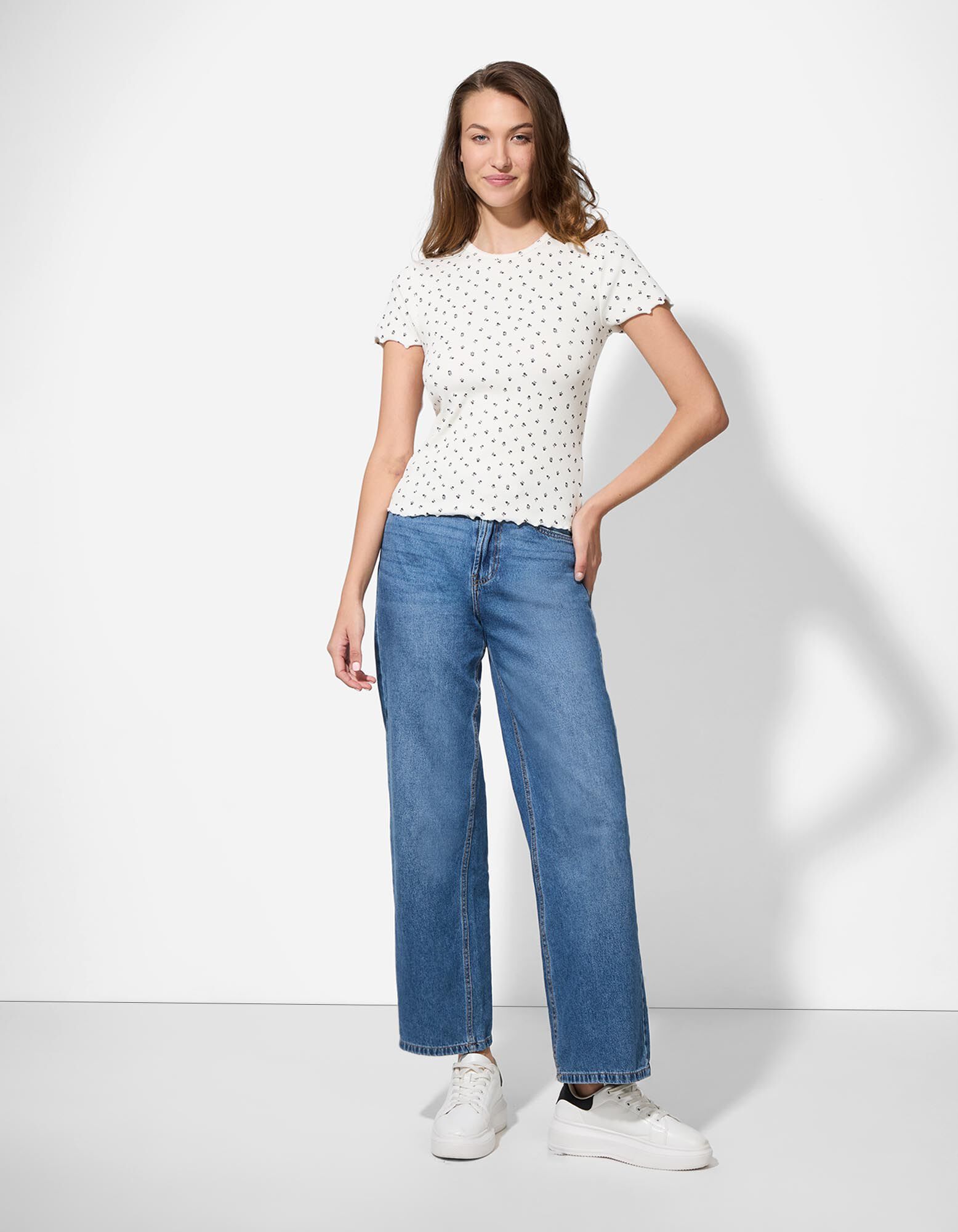 T-shirt - Geschulpte zoom - wit