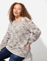 Sweter z dzianiny - dekolt w serek - bialy