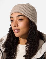 Čepice - Ohrnutý lem - béžová