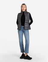 Tepitud vest - &uuml;hev&auml;rviline - tumehall