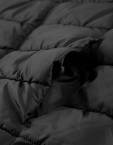 Prešívaná vesta - Stojačik - cierna