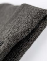 Čepice - Ohrnutý lem - tmave seda