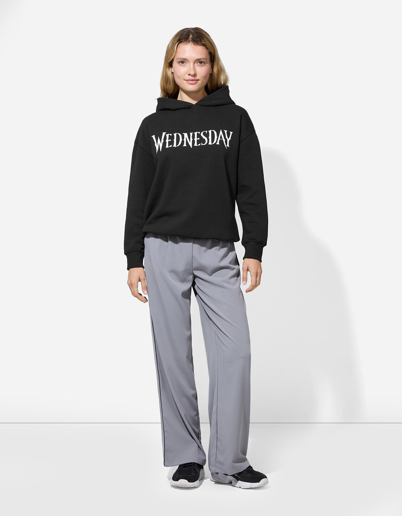 【tokko1986】 Sweatshirt - Wednesday - schwarz - Takko Fashion