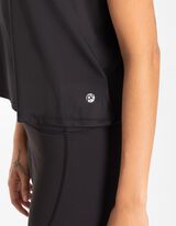 P&oacute;l&oacute; - Kerek nyakkiv&aacute;g&aacute;s - fekete