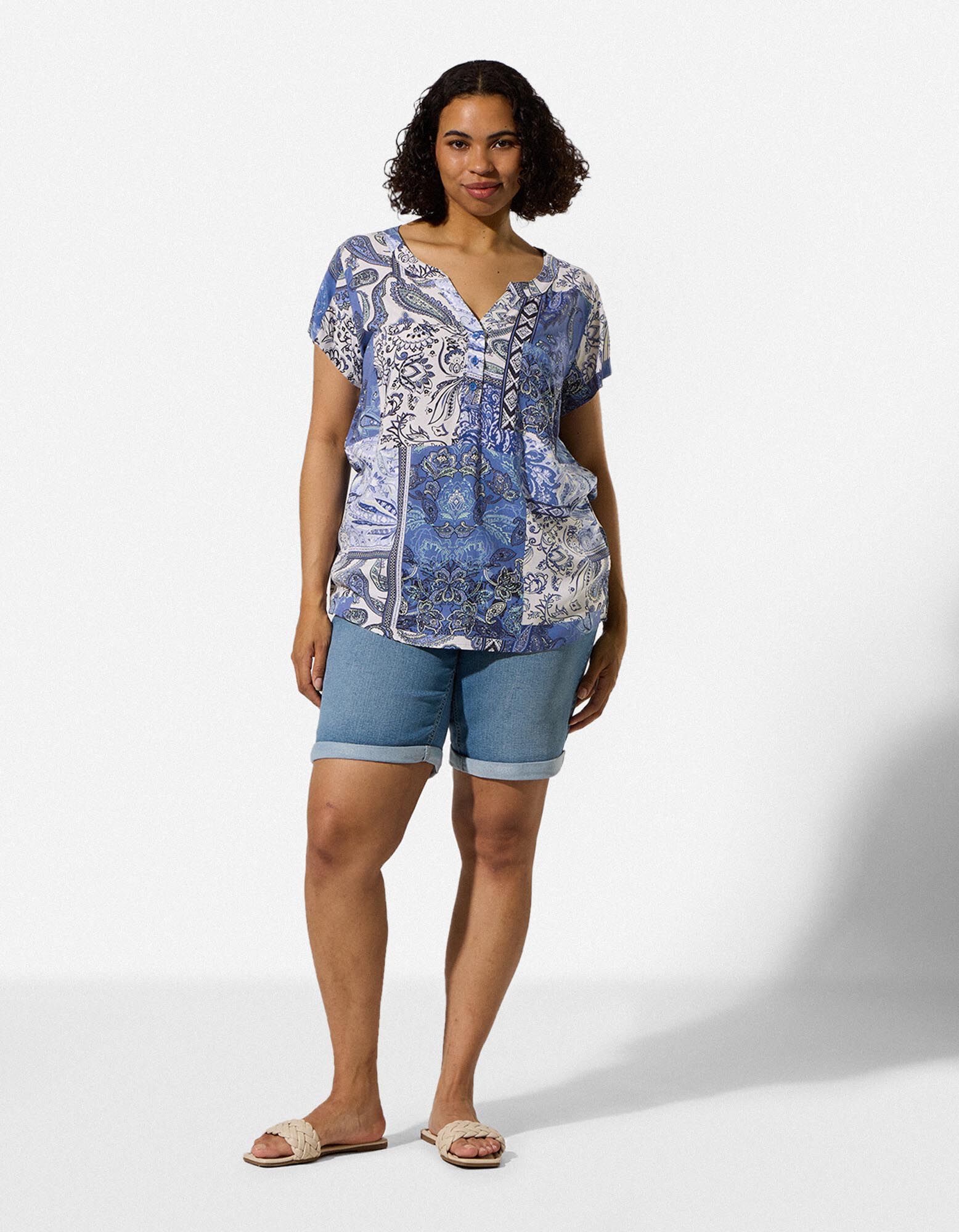 Haut en dentelle - Imprim&eacute; all-over - Bleu
