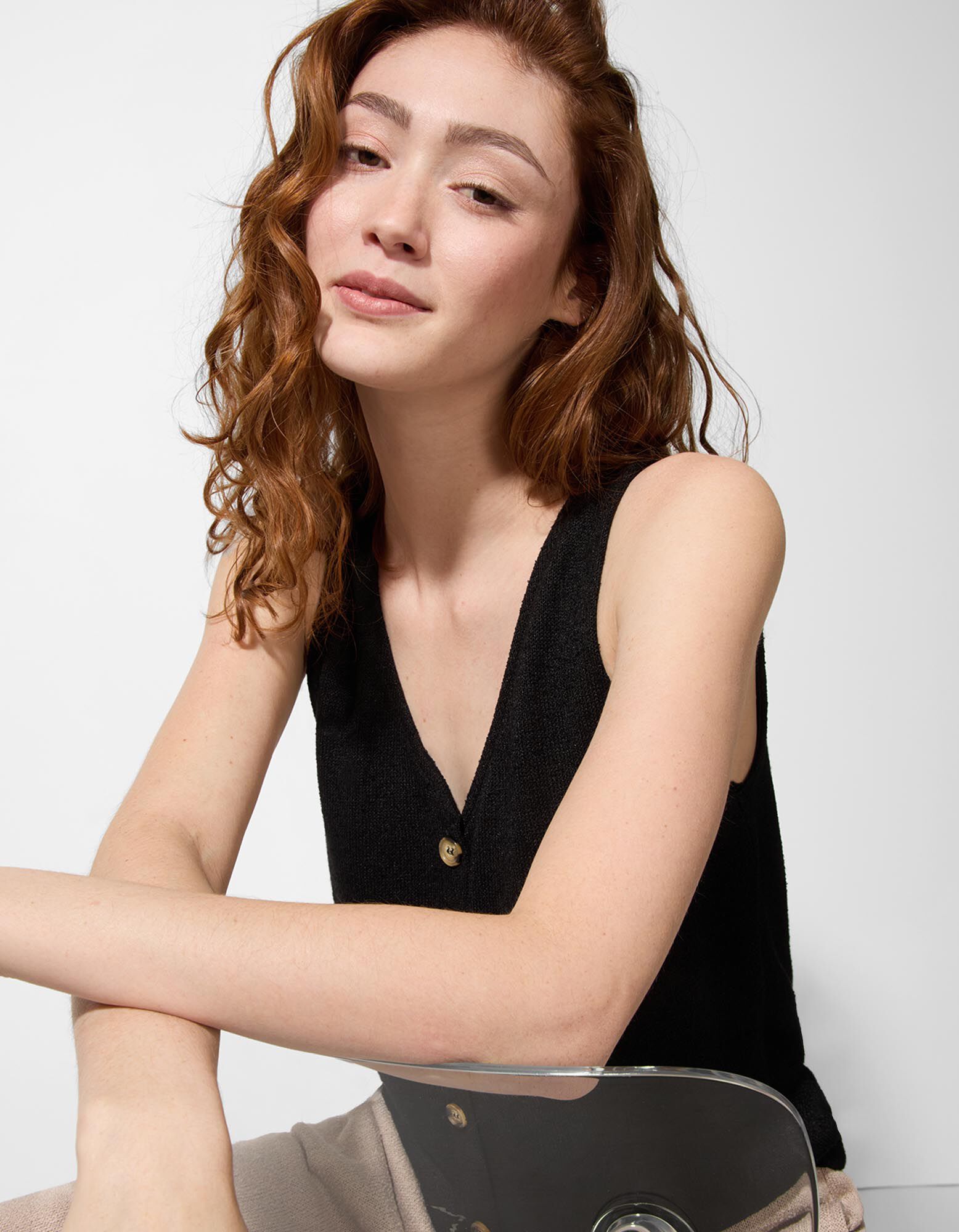 Gebreide top - Knoopsluiting - Zwart