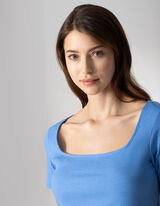 T-shirt - prostokątny dekolt - jasny niebieski