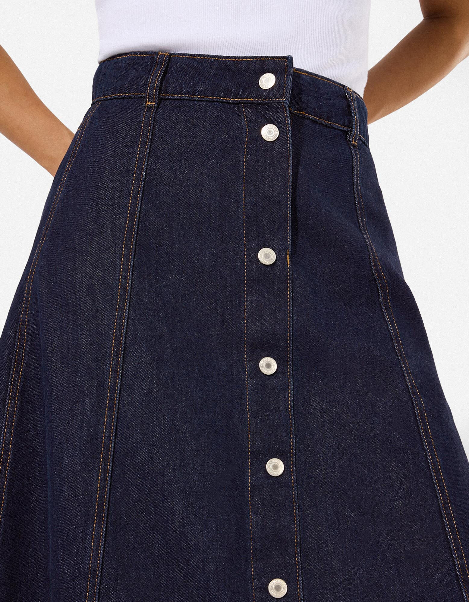 Kruhov&aacute; sukňa - tmavomodr&yacute; denim - Tmavomodr&aacute;
