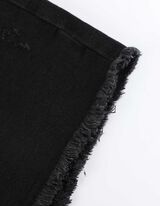 Teksariidest l&uuml;hikesed p&uuml;ksid - narmad &auml;&auml;rtes - must