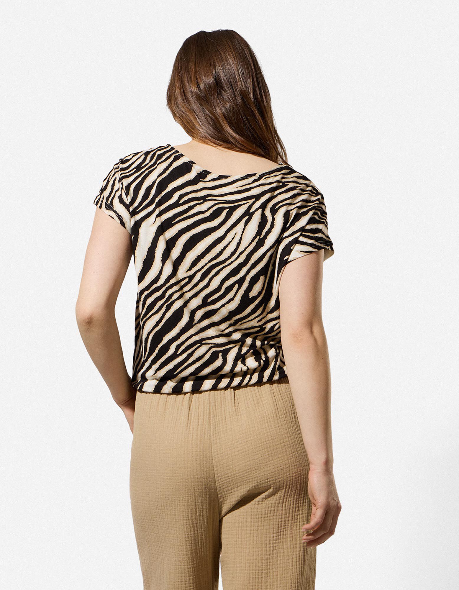 T-shirt - Fantasia floreale - beige