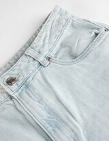 Pantaloni scurți denim - Mom Fit - Albastru deschis