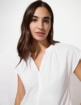 Palaidinė - V formos i&scaron;kirptė - baltas