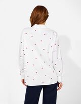 Bl&uacute;z - H&iacute;mzett - feher