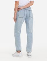 Džinsai - Mom Fit - sviesiai melynas