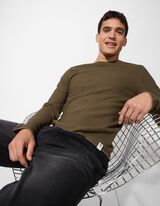 Pulovr - Kulatý výstřih - hneda