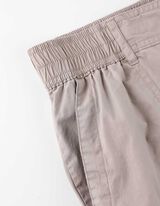 Bermuda  - Risvolti fissi sul fondo gamba - beige