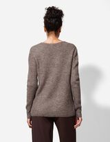 sweter - dekolt w serek - ciemny szary