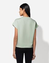 T-s&auml;rk - sisaldab modaali - heleroheline