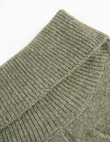 Sweter z dzianiny - dzianina kablowa - ciemny zielony