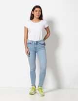 Džinsai - Prigludę - sviesiai melynas