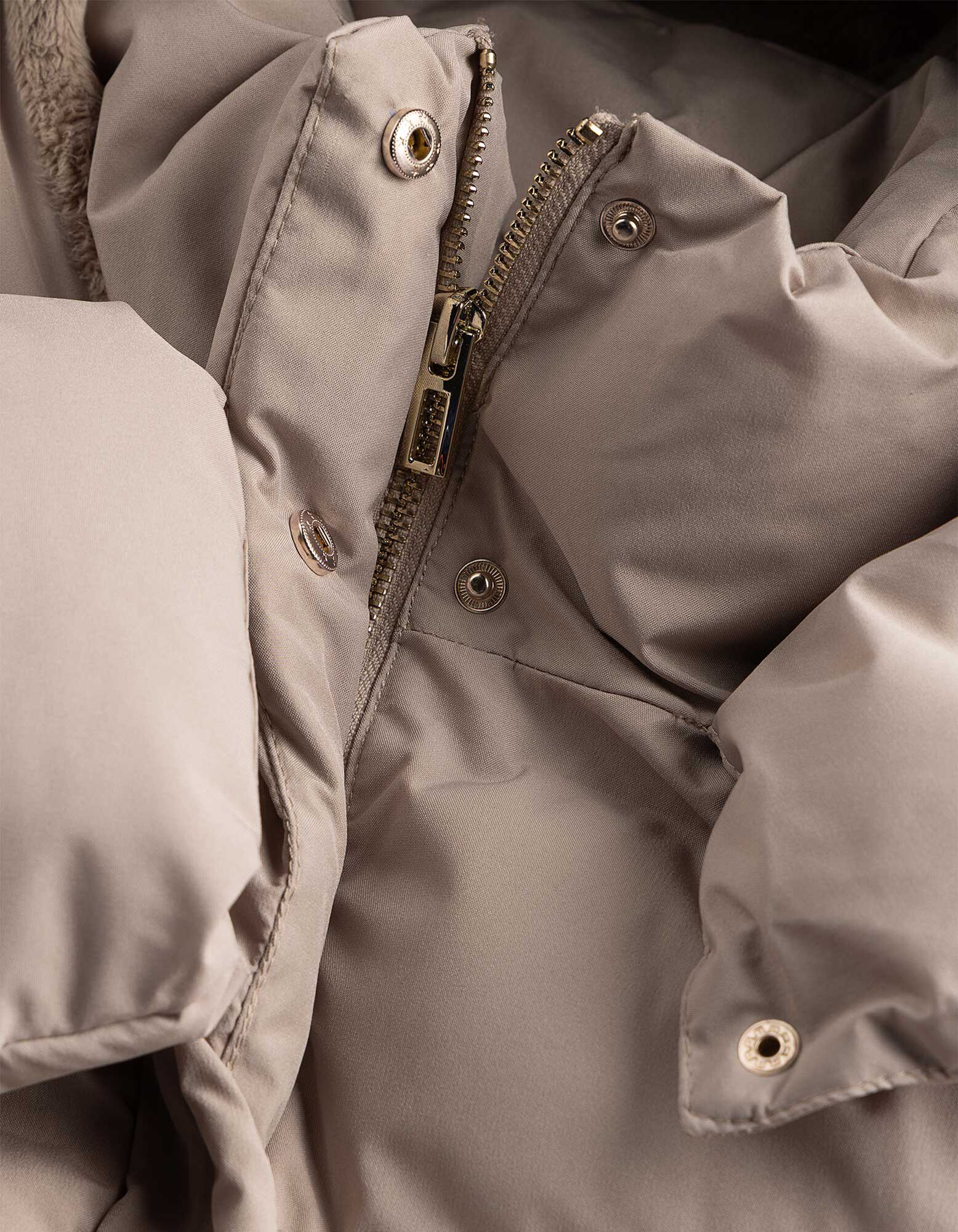 Steppjacke - Abnehmbarer Kunstpelz - Beige