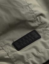 Outdoorjacke - Kapuze - dunkelgr&uuml;n