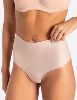 String - Licht figuurvormend ondergoed - roze