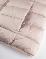 Prošívaná vesta - Stojáček - svetle šedá