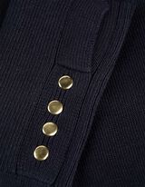 Žebrovaný pletený svetr - Ozdobné knoflíky - tmave modra